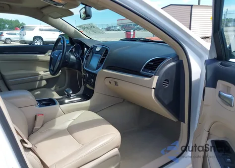 2013 Chrysler 300 Motown from USA, damaged, VIN 2C3CCAAG5DH740090